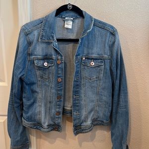 H&M denim jacket- Ladies size 12.  Cooper tone buttons.